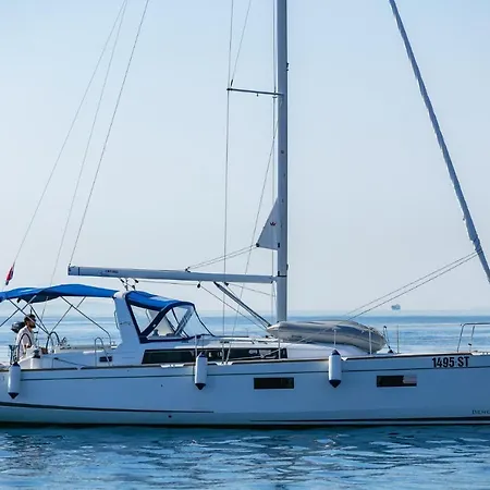Beneteau Oceanis 38.1.- Anima Maris Iii Sailing Boat * 스플리트