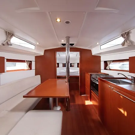 Botel Beneteau Oceanis 38.1.- Anima Maris Iii Sailing Boat Split
